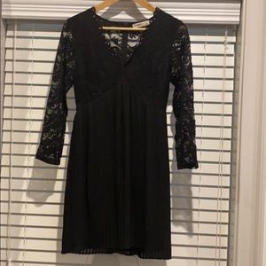 🆕 Women’s black lace long sleeve dress